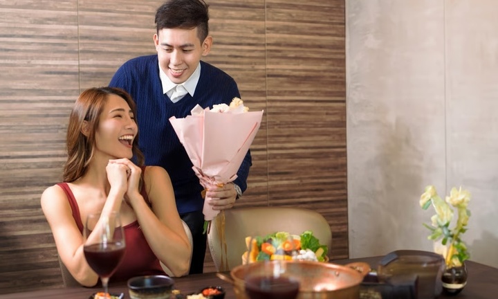 Xu hướng yêu kiểu 'thợ săn' thành trào lưu ở Trung Quốc