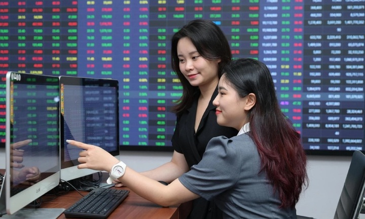 Chuyên gia: Chứng khoán năm Bính Ngọ sẽ tăng vượt xa mọi dự báo