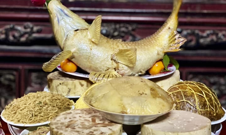 Về Hưng Yên tận thấy cỗ khao lão với cá chép nằm võng chế biến suốt 10 tiếng