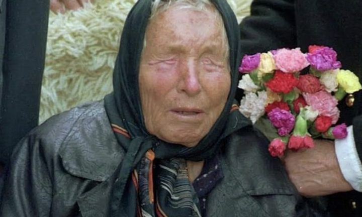 Ông Trump yêu cầu giải mật UFO, lời tiên tri Vanga sắp thành hiện thực?