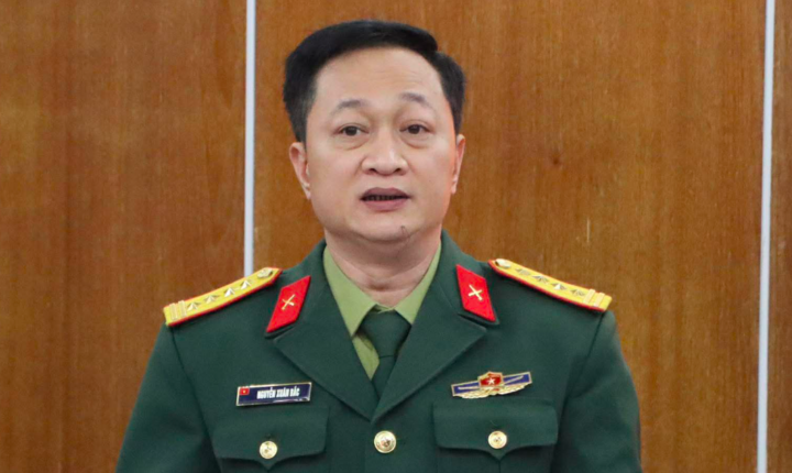 Đại tá, NSND Nguyễn Xuân Bắc chỉ huy Dàn nhạc Giao hưởng Quân đội