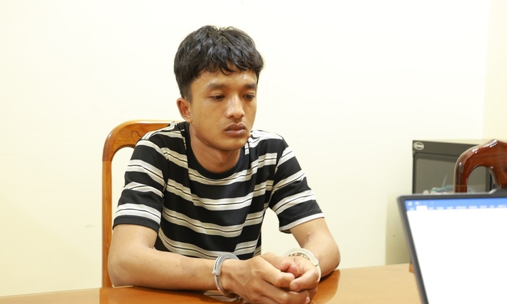 Bắt gã thanh niên nửa đêm lẻn vào nhà khống chế cụ bà, cướp tiền và vàng