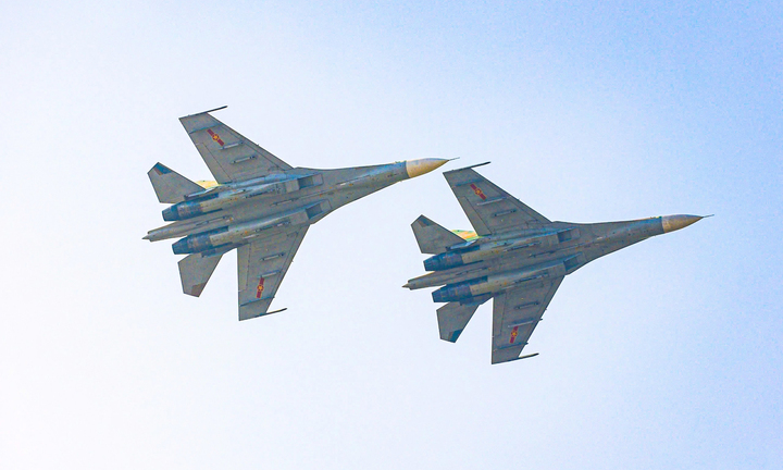 Nghiên cứu mời đội bay các nước trình diễn tại triển lãm quốc phòng ở Việt Nam