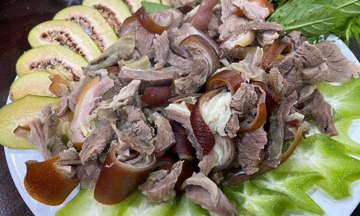 Cách làm thịt dê quay thơm ngon đơn giản