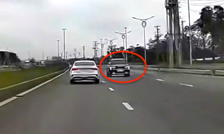 Sau clip người dân gửi VNeTraffic, tài xế đi ngược chiều bị phạt 19 triệu đồng