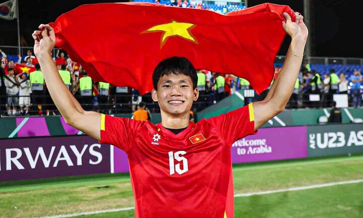 Tuyển thủ U23 Việt Nam bất ngờ xuống giải hạng Nhất thi đấu