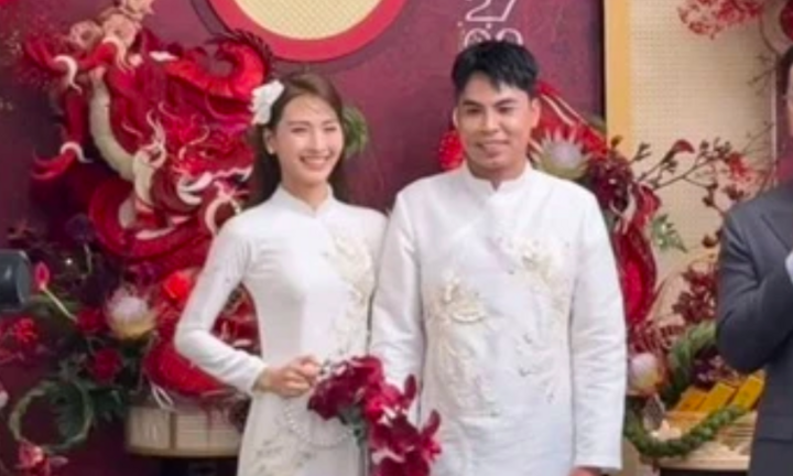 Nữ MC 'độc thân đắt giá nhất VTV' làm lễ ăn hỏi với cầu thủ nổi tiếng