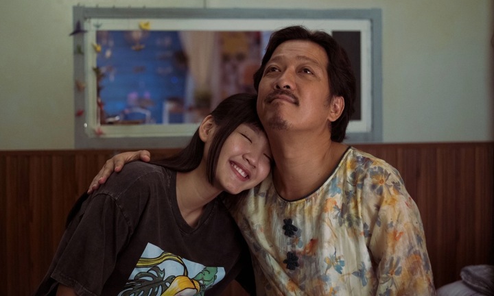 Phim ‘Nhà ba tôi một phòng’ của Trường Giang chạm mốc doanh thu 100 tỷ đồng