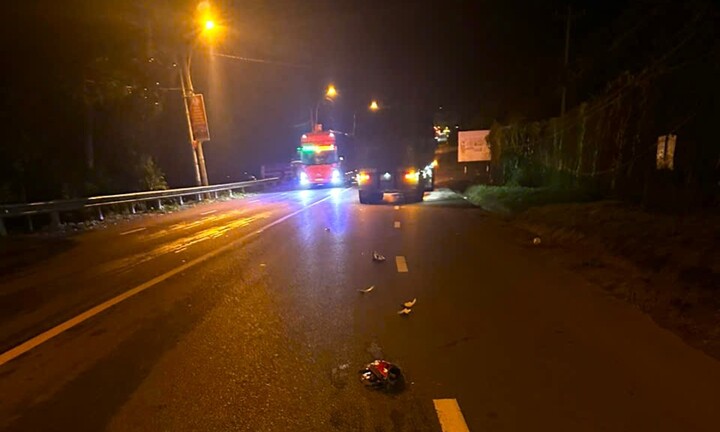 Xe đầu kéo va chạm xe máy trên quốc lộ ở Lâm Đồng, 2 người thương vong