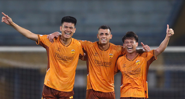 Kết quả vòng 14 V.League: HAGL thua ngược CLB Công an Hà Nội