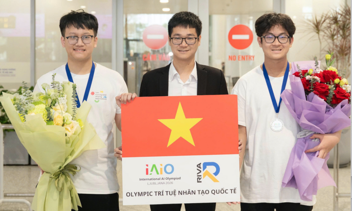 Một lớp chuyên Hà Nội giành cú đúp Huy chương Bạc Olympic Trí tuệ nhân tạo 2026