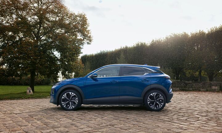 Mua VinFast VF 6 chỉ 0 đồng trả trước, 0 đồng sạc pin, lãi suất cố định 7%/năm