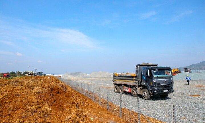 Đầu tư hơn 1.000 tỷ sửa chữa, nâng cấp sân bay thuộc tỉnh rộng nhất Việt Nam