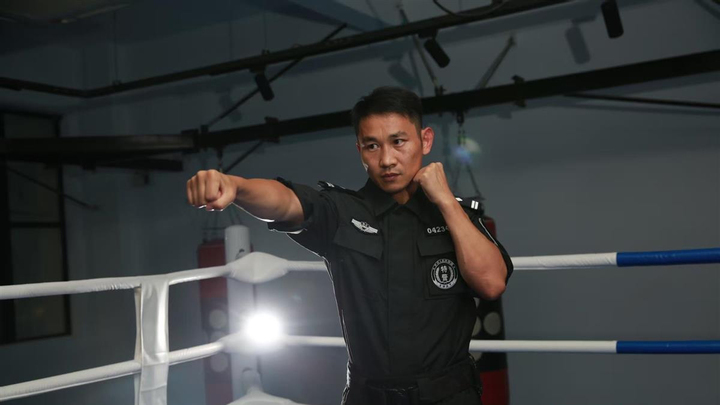 Đặc nhiệm Trung Quốc là cao thủ võ thuật, phá 70 vụ án chưa từng bị thương