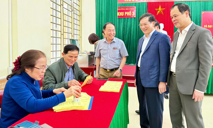 Quảng Ninh: Diễn tập quy trình bầu cử, hướng dẫn cử tri để hạn chế phiếu hỏng