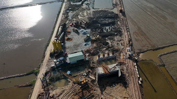 Vì sao đường gần 1.150 tỷ nối trung tâm TP Huế với sân bay Phú Bài 'đứng bánh'?