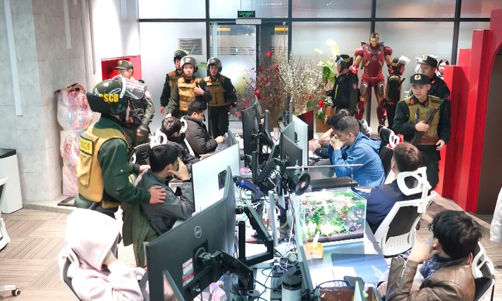 Toàn cảnh chuyên án đánh sập 'đế chế' bóng đá lậu, bắt giữ 'ông trùm' Xôi Lạc TV