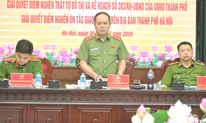 Giám đốc Công an Hà Nội ra 'tối hậu thư' với nạn lấn chiếm vỉa hè