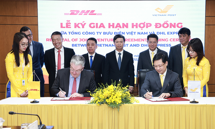 Bưu điện Việt Nam và DHL Express hợp tác trong chuyển phát nhanh quốc tế