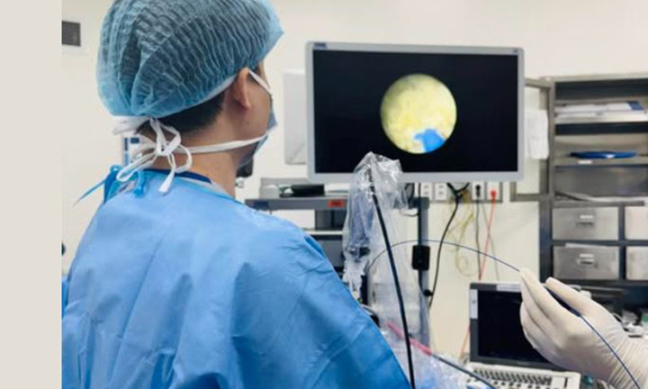  Cố nén đau để ký kết với đối tác, người đàn ông phải nhập viện cấp cứu