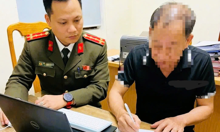 Đăng bài xúc phạm lực lượng công an trên facebook, 2 người đàn ông bị xử phạt