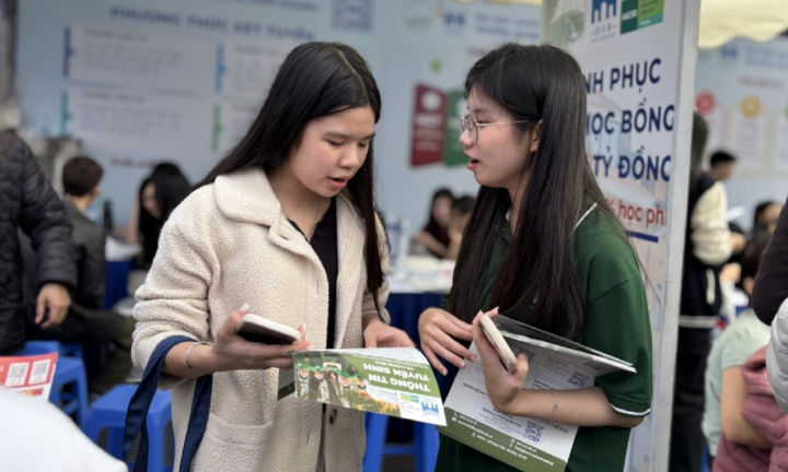 Xét tuyển học bạ bị 'siết', giới hạn chứng chỉ ngoại ngữ: Thí sinh cần lưu ý gì?