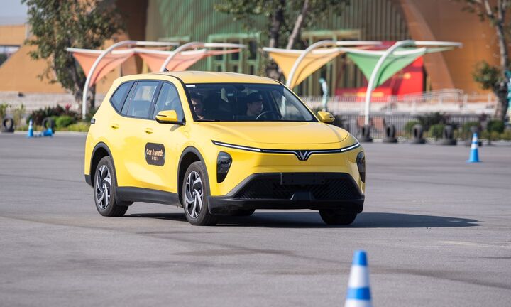 Loạt ưu đãi 9% trong tháng 3 khiến giới tài xế dịch vụ phát sốt vì Limo Green