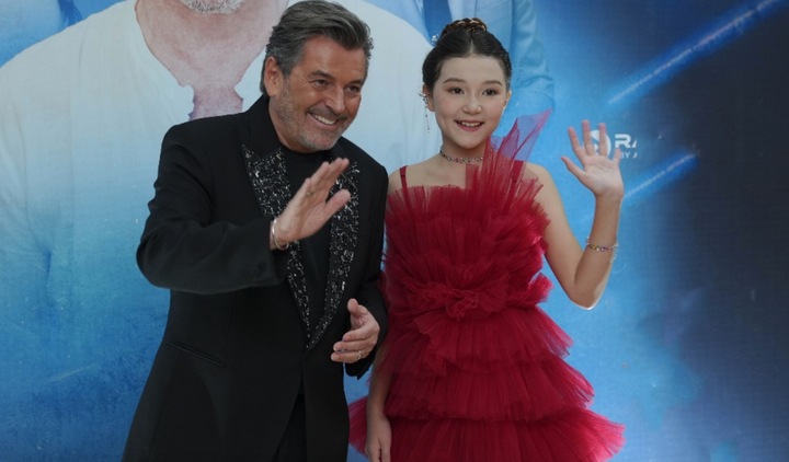 'Thần đồng' thạo 4 ngôn ngữ, từng chung sân khấu với huyền thoại Modern Talking