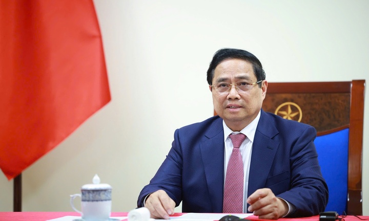 Thủ tướng điện đàm với Tổng thống Angola, đề nghị hỗ trợ thêm về cung cấp dầu thô và khí đốt