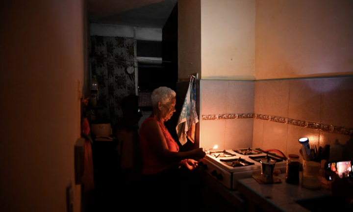 Cuba có điện trở lại sau 29 giờ mất điện toàn quốc