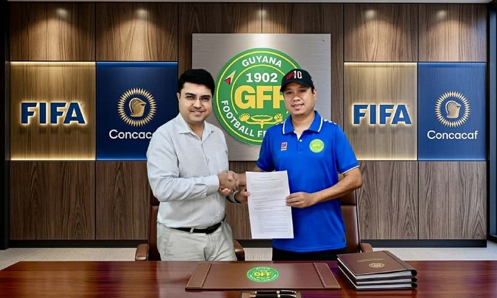 Đội tuyển châu Mỹ đầu tiên bổ nhiệm trợ lý HLV người Việt Nam