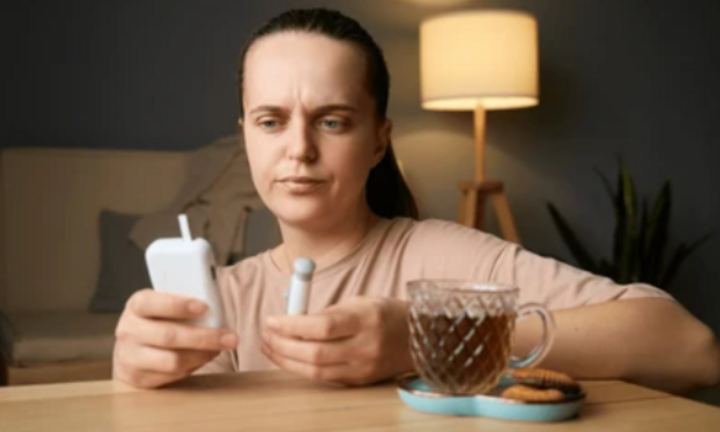 3 thói quen hằng ngày khiến đường huyết tăng vọt dù bạn không ăn gì