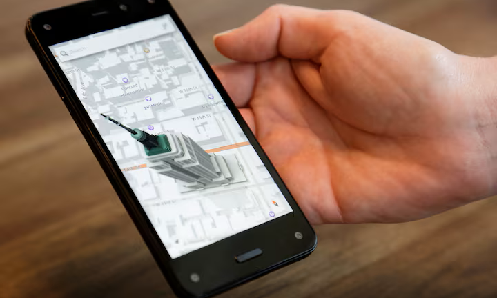 Công nghệ 21/3: Amazon quay lại với smartphone, Microsoft tinh gọn Copilot