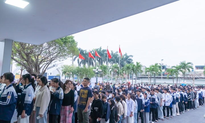 Xuất hiện thí sinh đạt 129 điểm thi Đánh giá năng lực Đại học Quốc gia Hà Nội