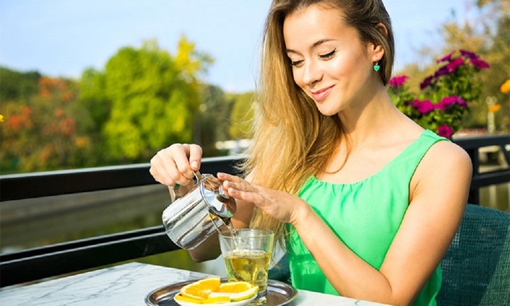 Uống trà hay nước lọc tốt hơn?