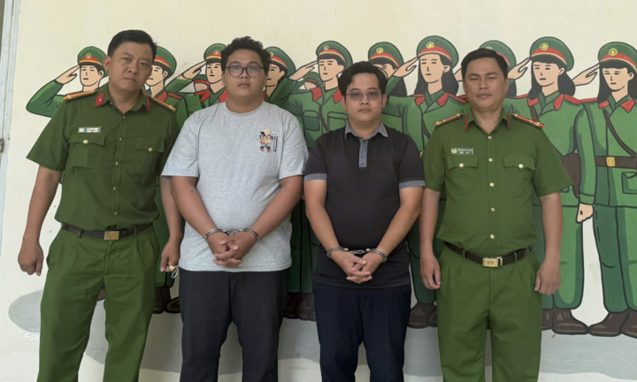 Bắt 2 kẻ làm giả giấy tờ, thuê xe tự lái rồi mang đi cầm cố