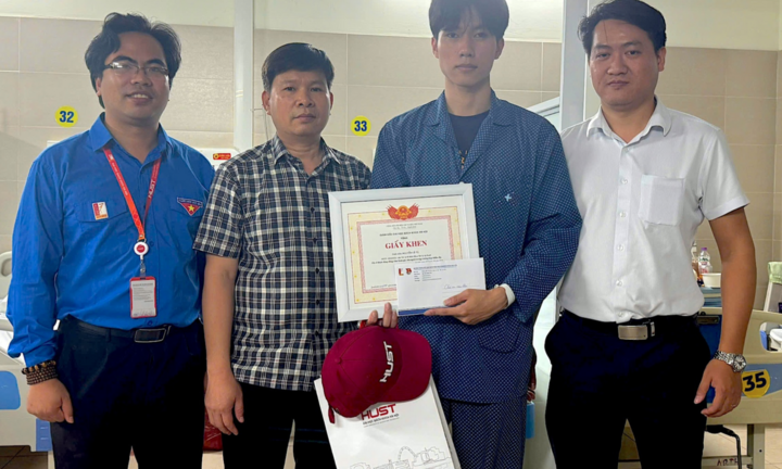 Đại học Bách khoa Hà Nội tặng giấy khen cho nam sinh lao vào đám cháy cứu người