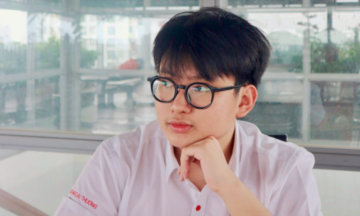 Món quà tri ân mẹ của tân thủ khoa Ngoại thương đạt điểm tuyệt đối 4.0