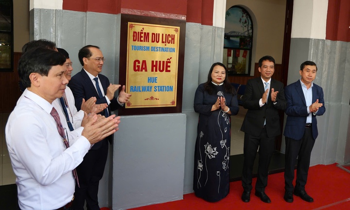 Ga Huế trở thành điểm du lịch trên hành trình tàu di sản miền Trung