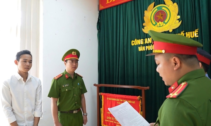 Tạm giam nam thanh niên đi xe máy tốc độ cao, gây tai nạn chết người