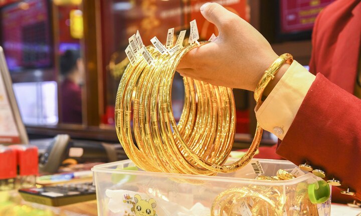 Giá vàng hôm nay 27/3: Quay đầu lao dốc, mất hơn 100 USD/ounce