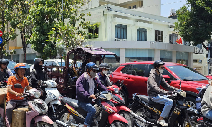 Từ 30/3, Nam Bộ nắng nóng diện rộng, có nơi lên tới 37°C