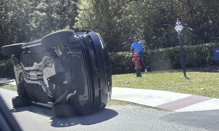 Huyền thoại golf Tiger Woods bị bắt giữ sau vụ tai nạn, nghi dùng chất kích thích khi lái xe