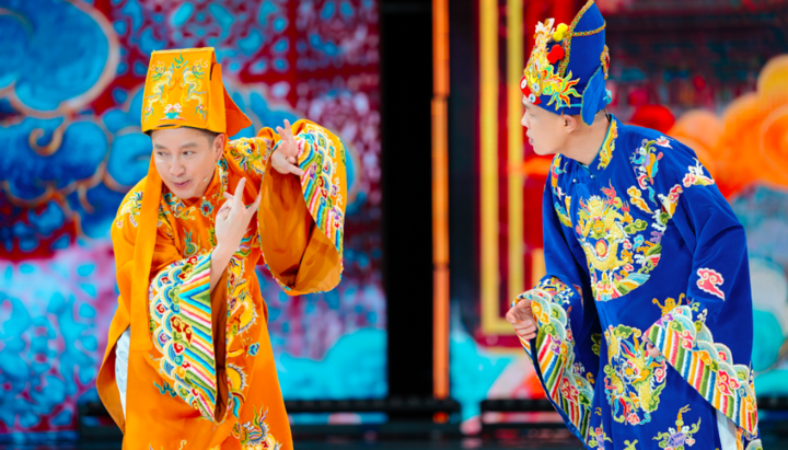 Táo quân lên sóng mấy giờ tối nay?