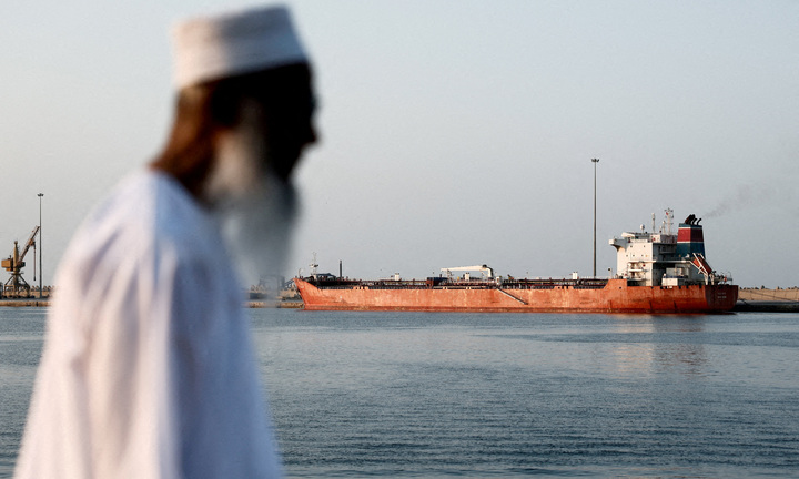 Iran thêm 'điều kiện Hormuz' để kết thúc chiến sự, tham vọng thu tỷ USD