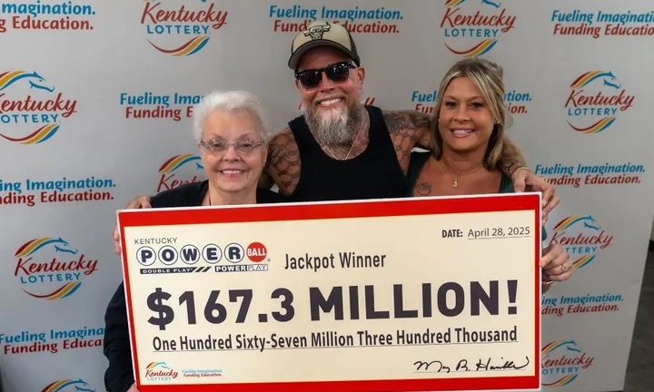 Trúng số 4.400 tỷ đồng vẫn trèo tường ăn trộm 'vì đam mê'