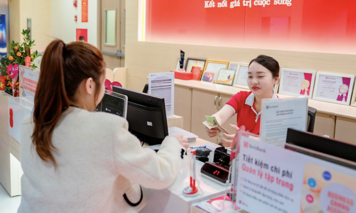 Nhà đầu tư cá nhân rút vốn khỏi vàng, đổ tiền sang ngân hàng và bất động sản