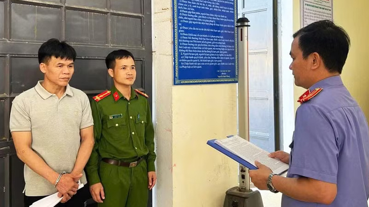 Vây bắt 'trùm' ma tuý trốn chạy 6 ngày trong rừng sâu