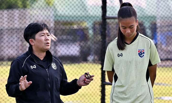 Sắp đấu đội Việt Nam, LĐBĐ Thái Lan cấm cầu thủ lướt Facebook, TikTok