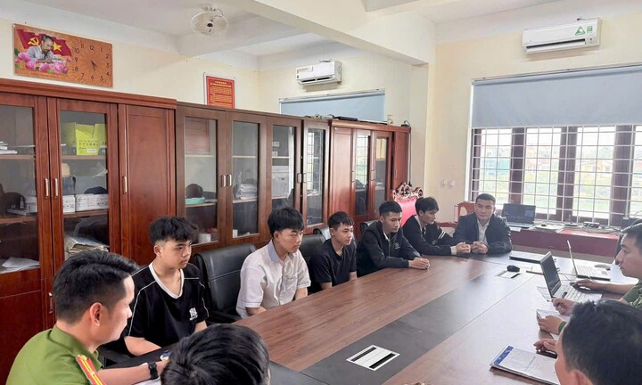 Phạt 17 triệu đồng nhóm 'quái xế' gây náo loạn đường phố Quảng Trị trong đêm